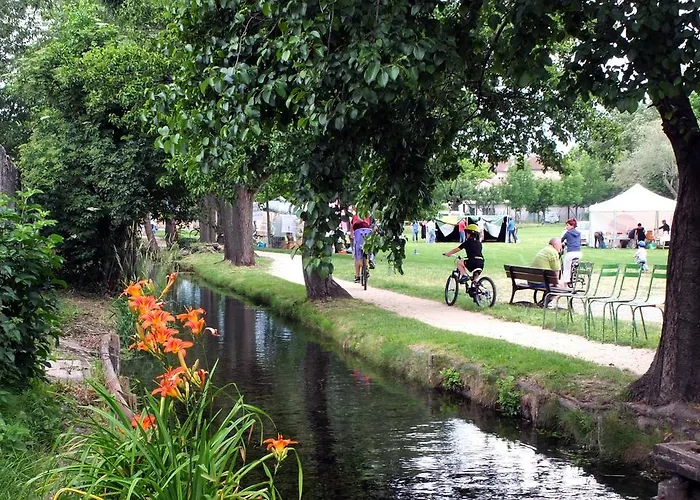 Escandia Bed and Breakfast 4*