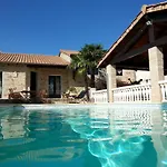 Bed & Breakfast Escandia 3*