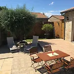 Escandia Bed & Breakfast 3*