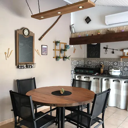 Escandia Валанс